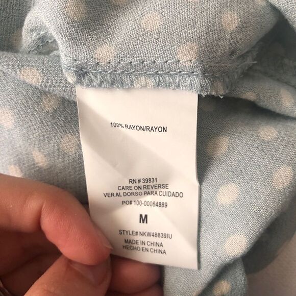 Off shoulder polka dot blouse - Picture 5 of 6